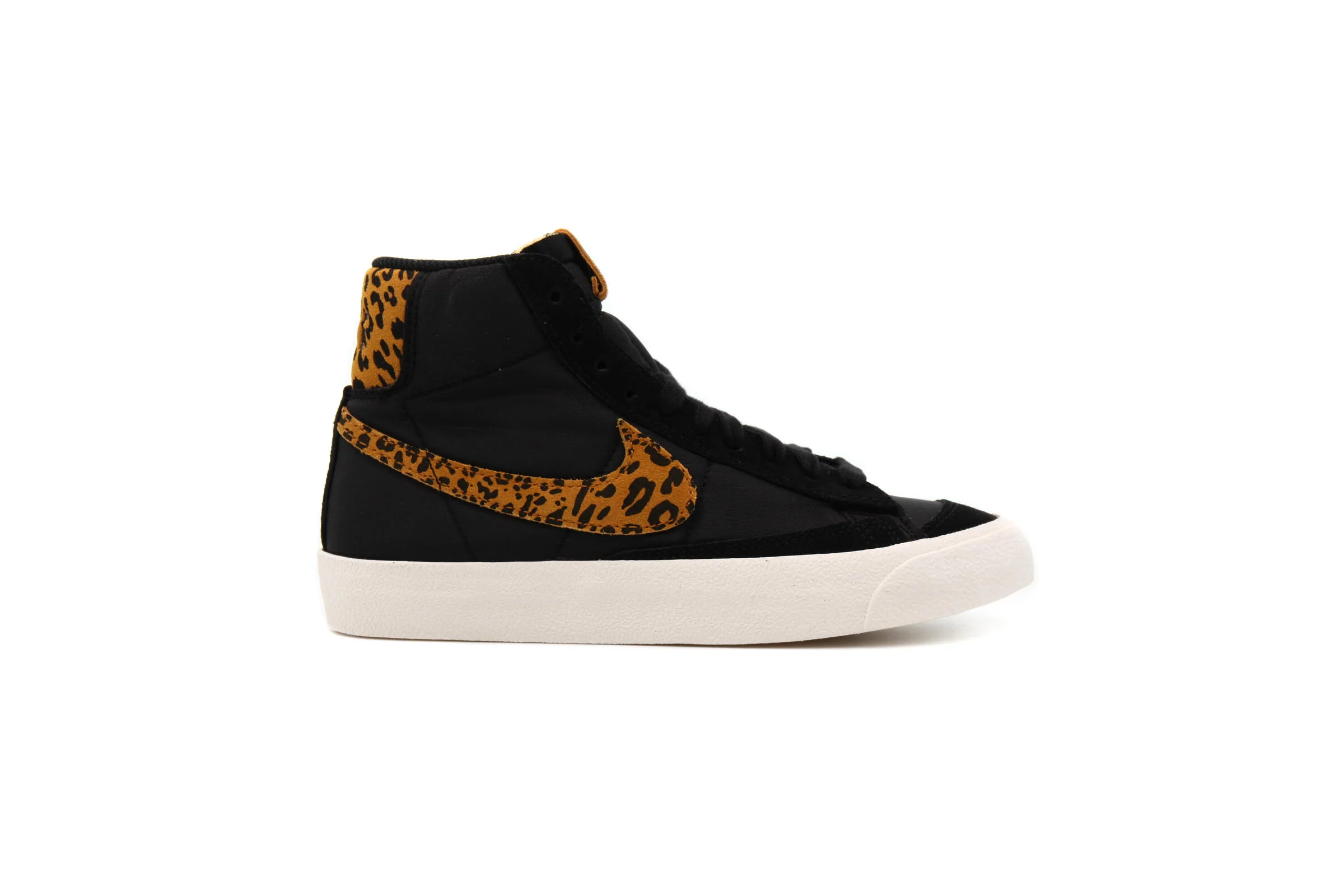Nike WMNS BLAZER MID '77 "BLACK"