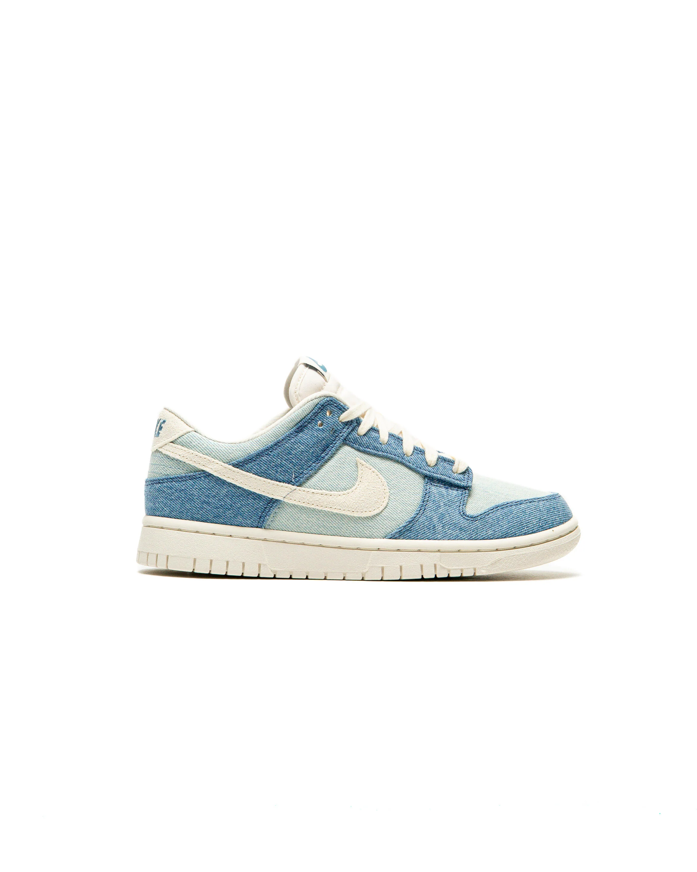 Nike WMNS DUNK LOW